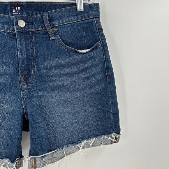 GAP Denim Medium Wash Cotton Zip Fly Folded Frayed Hem Denim Shorts Size 28 - Picture 3 of 12